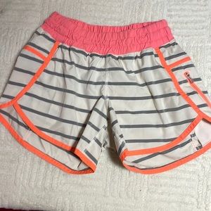 Lululemon seawheeze shorts size 4